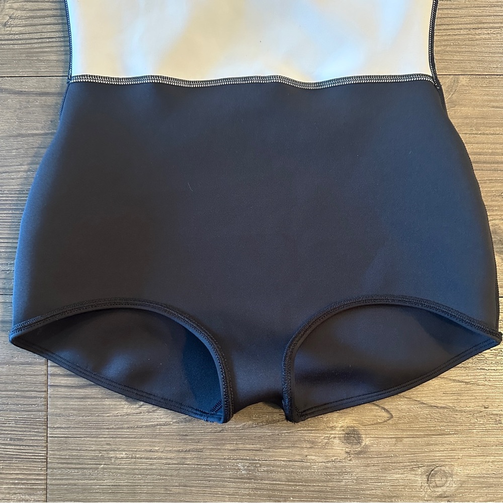 Seea Black & Pink Lido One Piece Swimsuit/Surfsuit 🏄🏻‍♀️ 🌊 - Picture 11 of 13